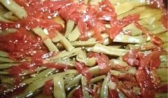 Green Beans With Garlic and Tomatoes Recipe